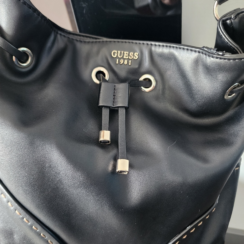 Guess purse